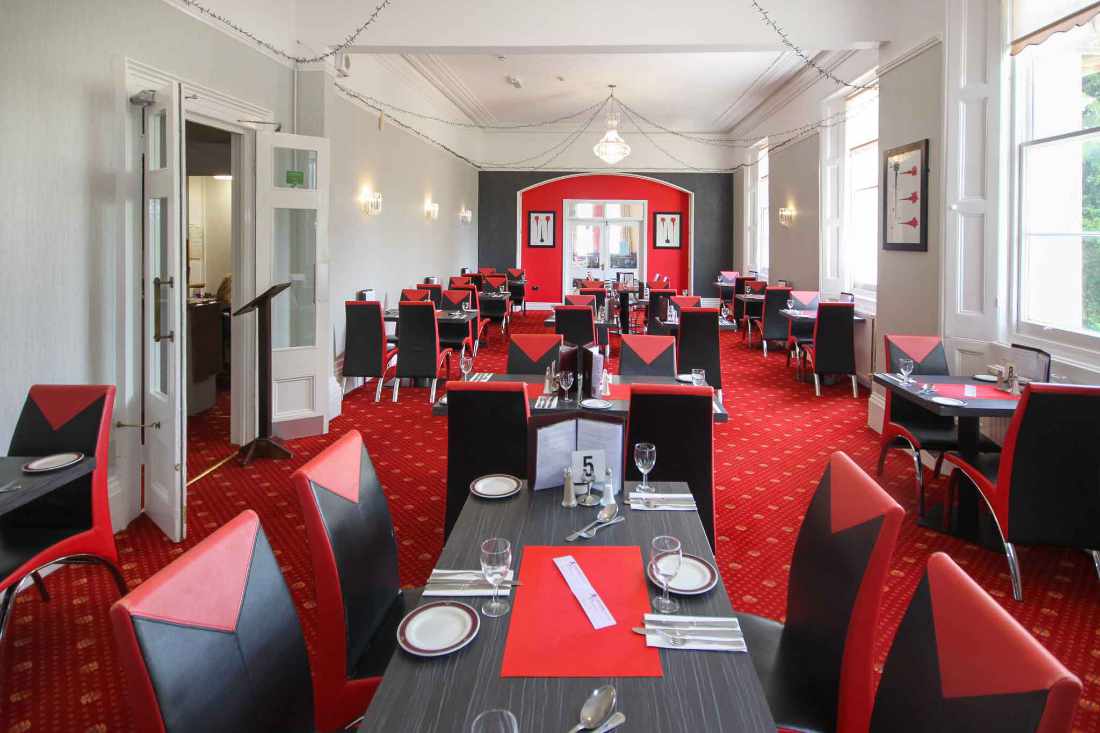 An Excellently Presented, 30-Bedroom En-suite Hotel