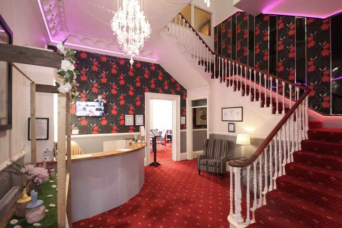 An Excellently Presented, 30-Bedroom En-suite Hotel