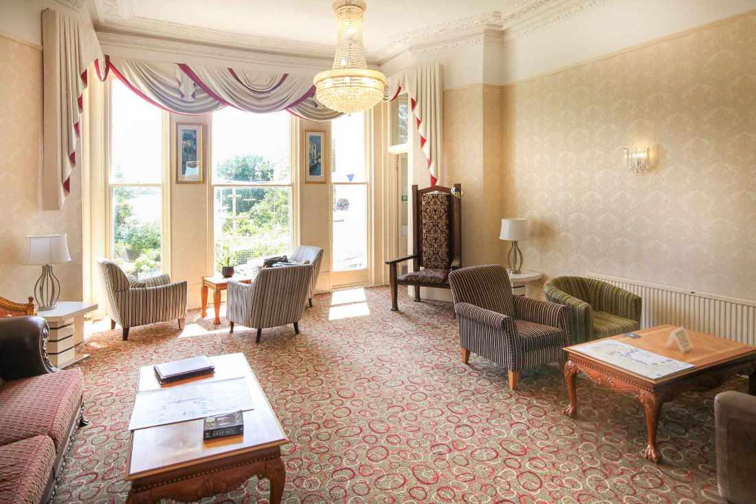 An Excellently Presented, 30-Bedroom En-suite Hotel