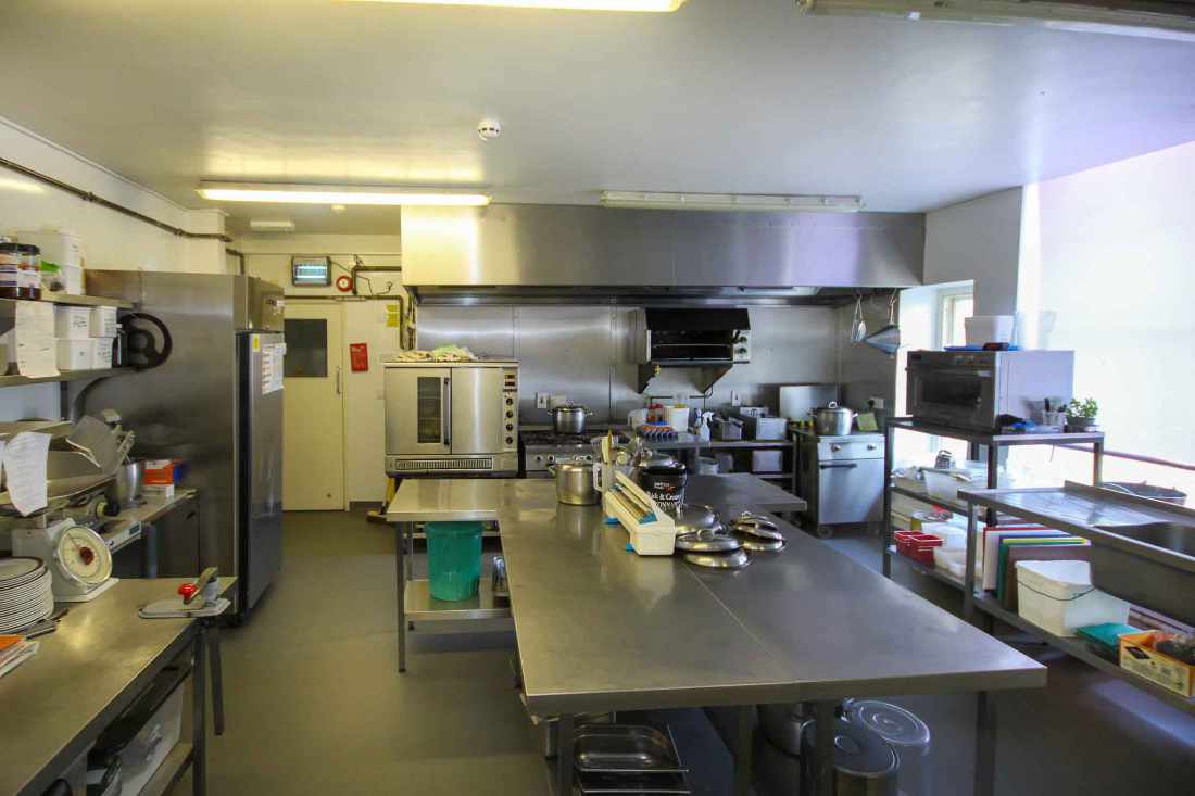 An Excellently Presented, 30-Bedroom En-suite Hotel
