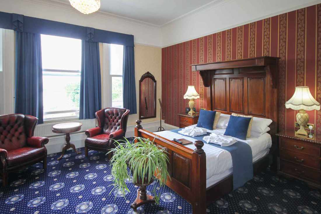 An Excellently Presented, 30-Bedroom En-suite Hotel