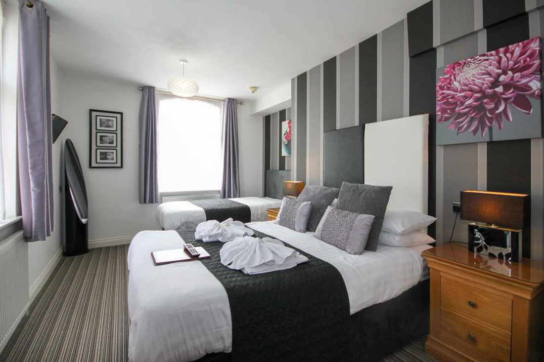 An Excellently Presented, 30-Bedroom En-suite Hotel