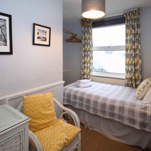 Commercial property for sale in Dartmouth, Devon - A Pretty 3 Bedroomed Grade 2 Listed Merchants House