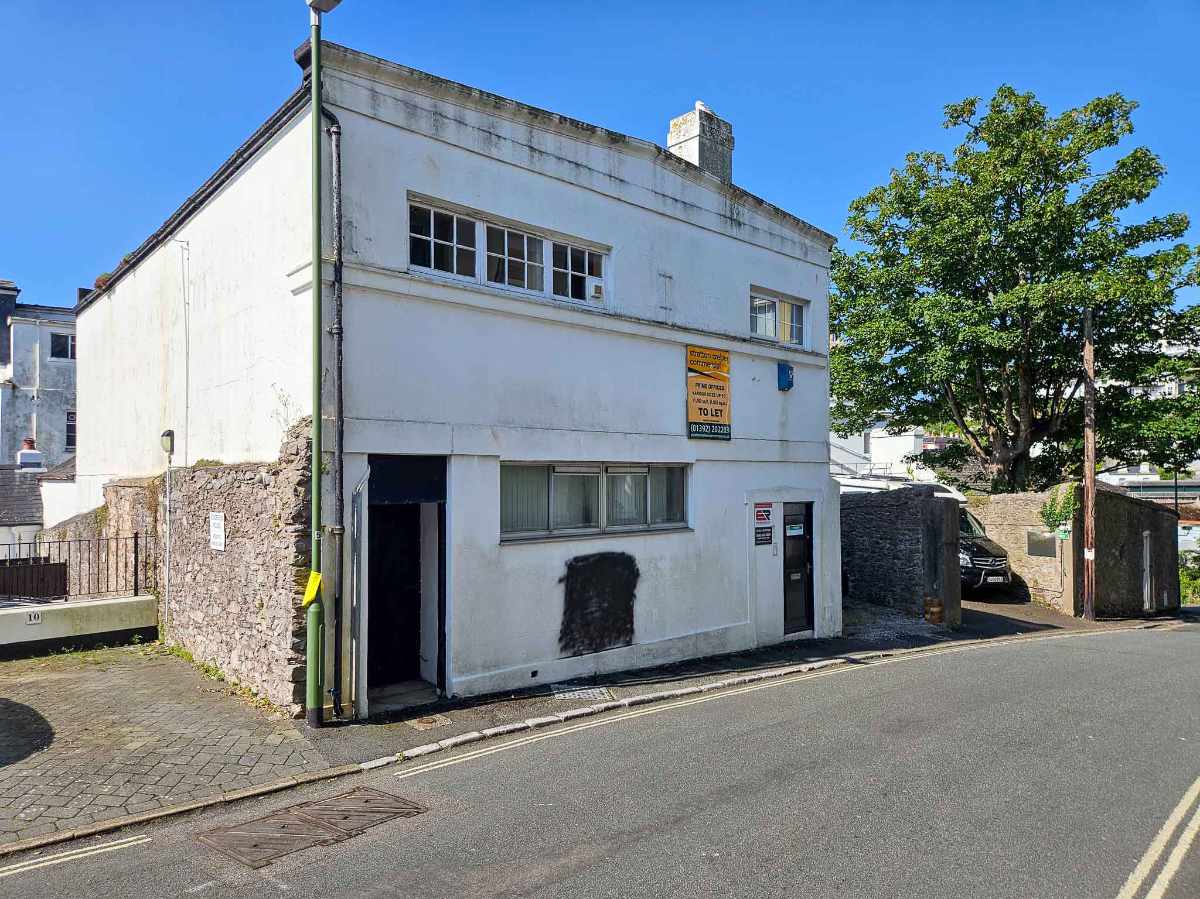 Guest house for sale in Torquay, Devon - A Prime Development Opportunity