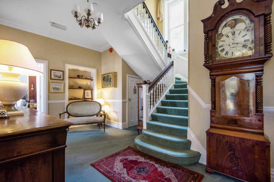 A Stunning & Luxurious 7-Bedroom Manor House
