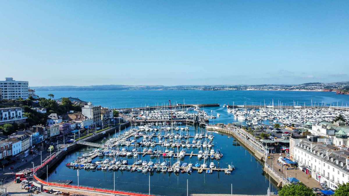 Guest house for sale in Torquay, Devon - A Prime Development Opportunity