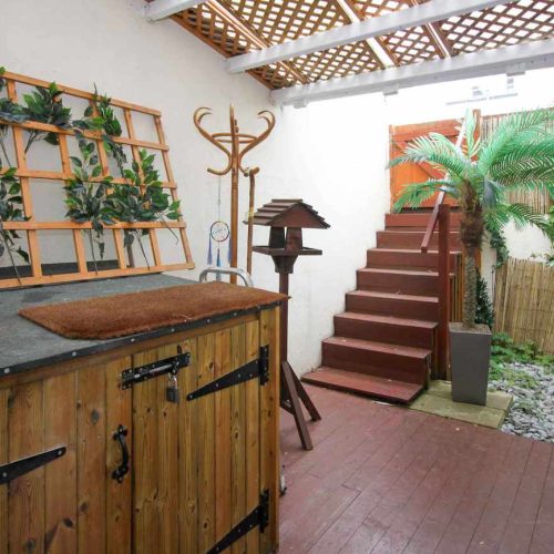 Hotel for sale in Torquay, Devon - A Wonderfully Positioned 6 en-suite Bedroom Guest House