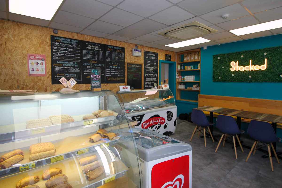 Cafe for sale in Totnes, Devon - A Prime-Positioned Cafe / Takeaway business for sale