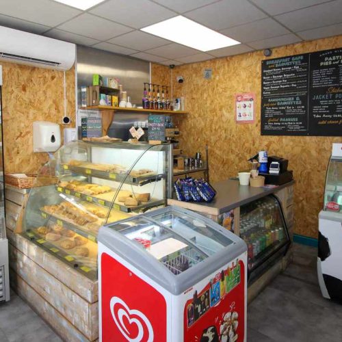 Cafe for sale in Totnes, Devon - A Prime-Positioned Cafe / Takeaway business for sale