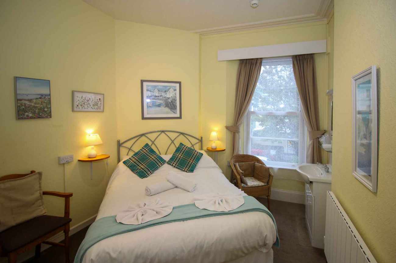 A Wonderfully Positioned 6 en-suite Bedroom Guest House