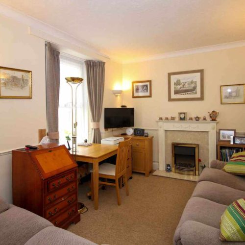 Hotel for sale in Torquay, Devon - A Wonderfully Positioned 6 en-suite Bedroom Guest House