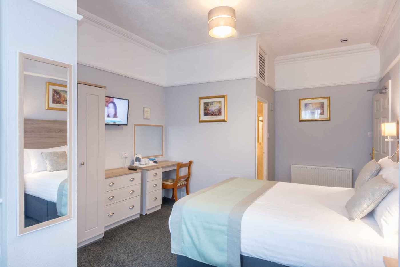 A Fantastically Presented, 15/16-Bedroom Hotel For Sale