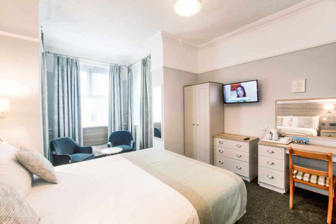 A Fantastically Presented, 15/16-Bedroom Hotel For Sale