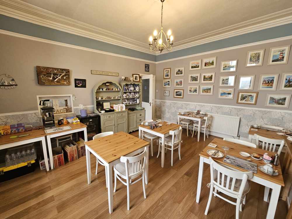 Hotel for sale in Paignton, Devon - A Delightful 8 Letting Bedroom Guest House For Sale