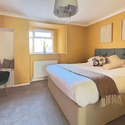 Hotel for sale in Paignton, Devon - A Beautiful 15 en-suite letting room Guest House