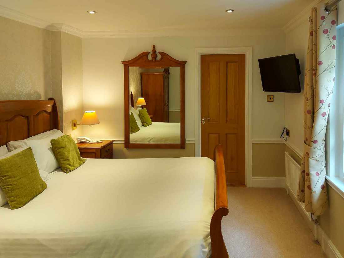 Hotel for sale in St Agnes, Cornwall - A Stunning 22 Bedroom Hotel Complex for sale