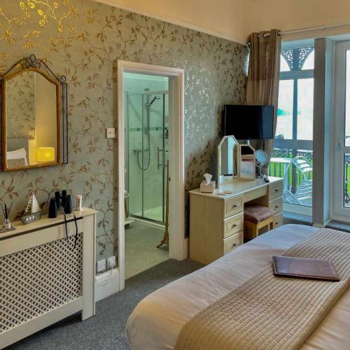 Hotel for sale in Torquay, Devon - A perfectly Located Guest House, with 5 Luxury en-suite rooms