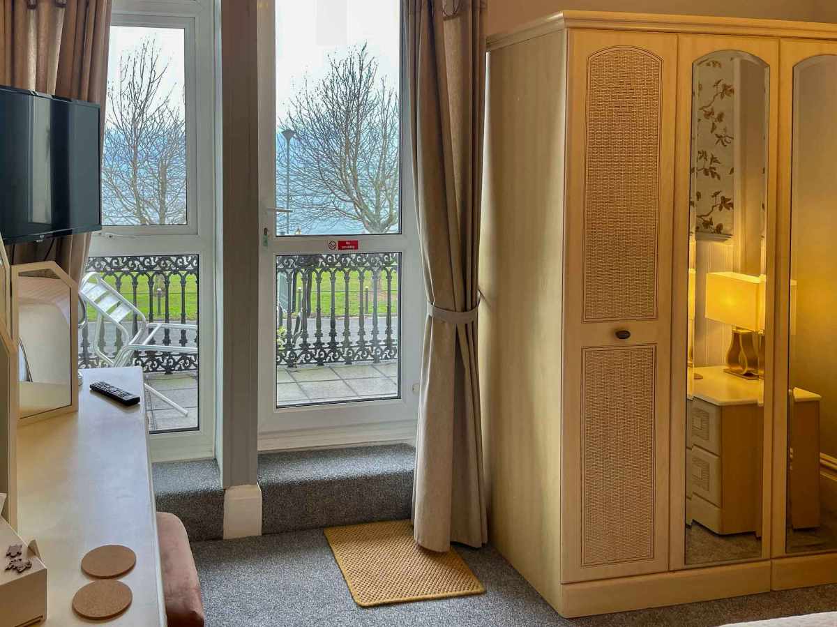 A perfectly Located Guest House, with 5 Luxury en-suite rooms