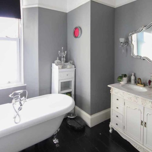 Hotel for sale in Torquay, Devon - A Beautiful Property in a stunning location