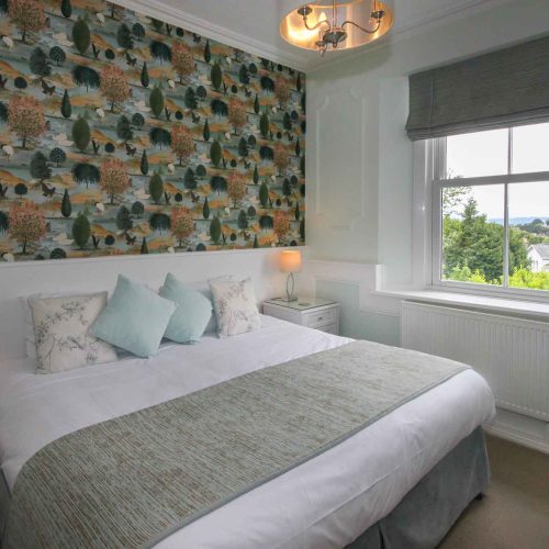 Commercial property for sale in Torquay, Devon - An Elegant & Spacious Detached family home for sale