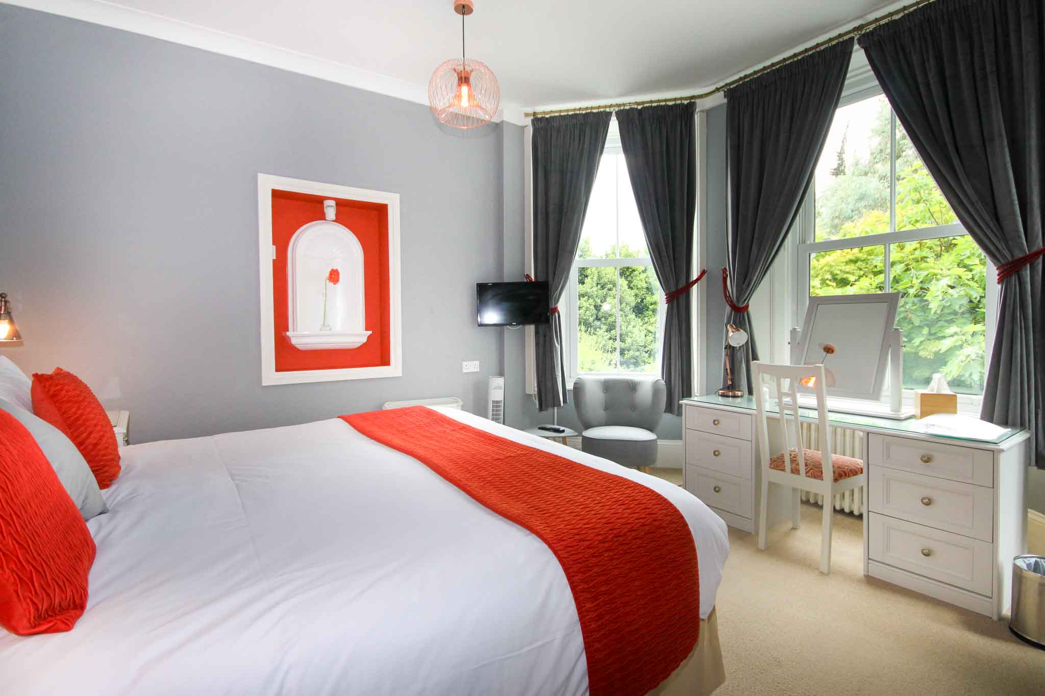 An Elegant & Spacious Detached family home for sale