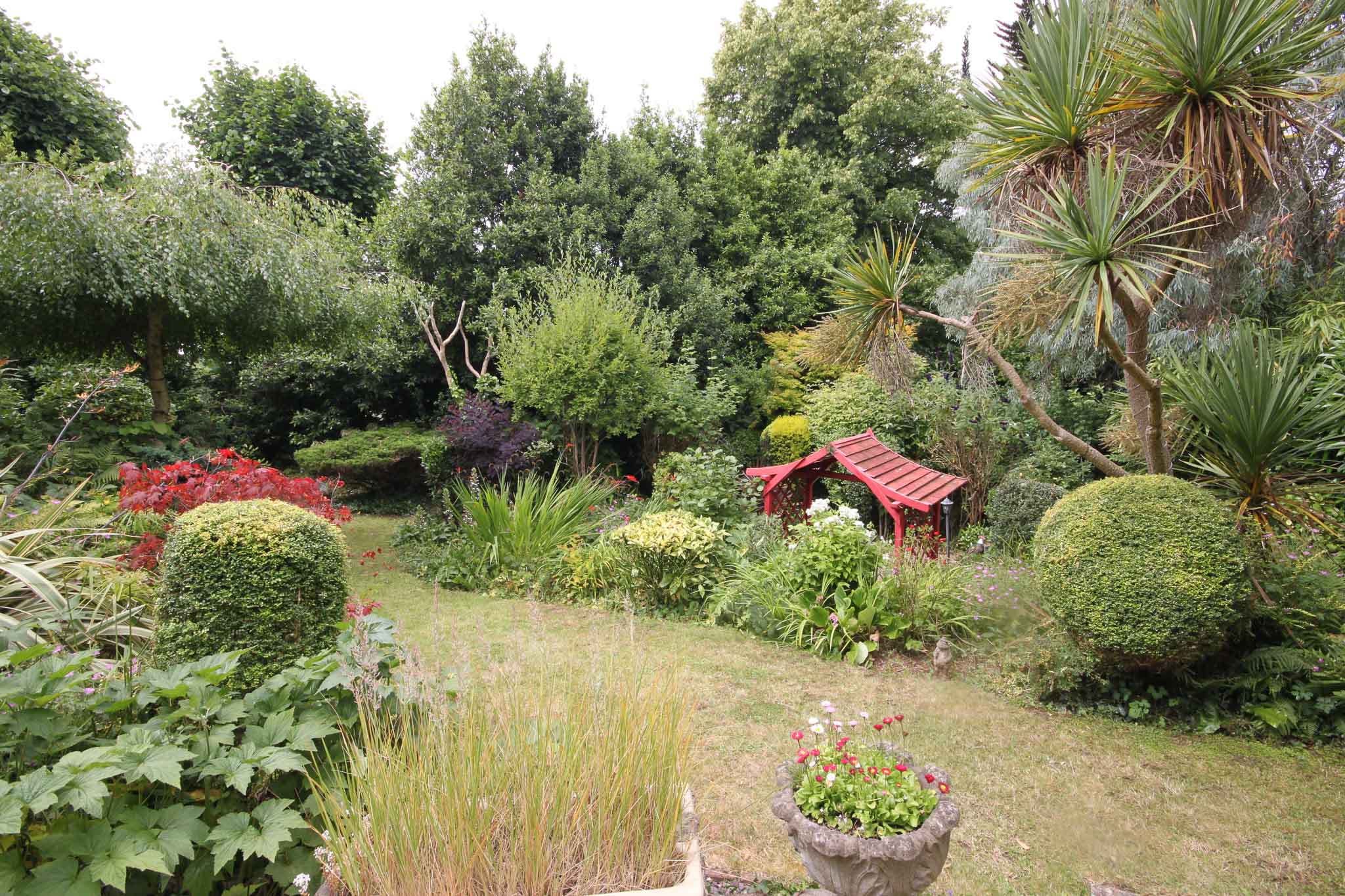 An Elegant & Spacious Detached family home for sale