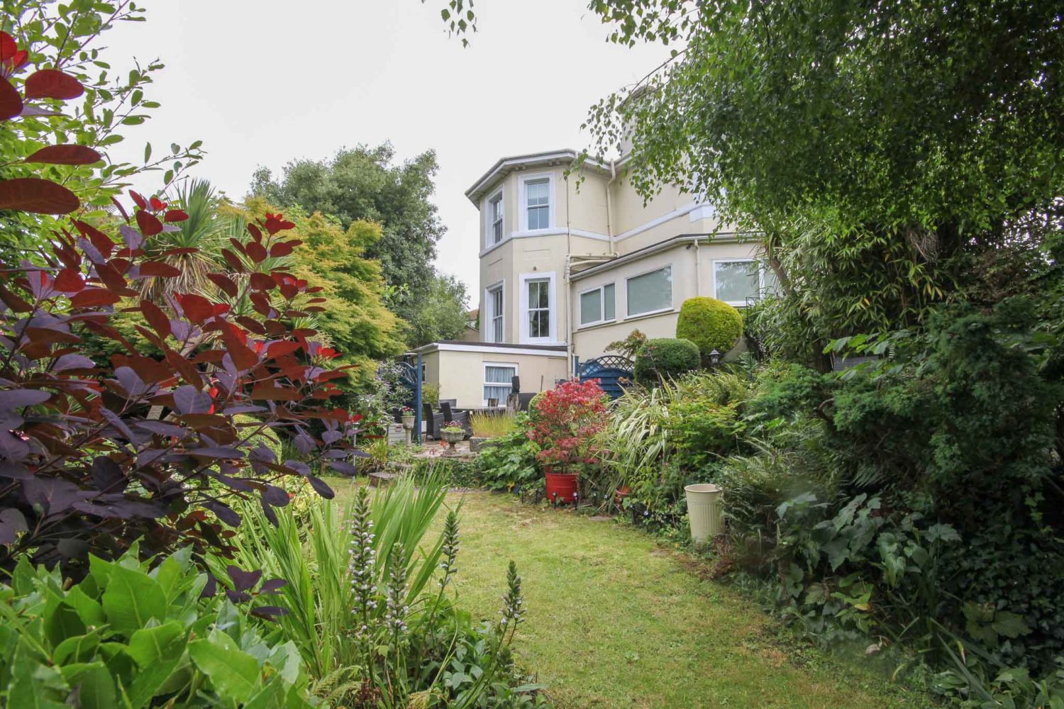 Commercial property for sale in Torquay, Devon - An Elegant & Spacious Detached family home for sale