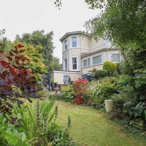 Commercial property for sale in Torquay, Devon - An Elegant & Spacious Detached family home for sale