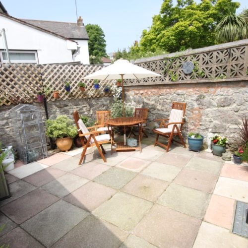 Guest house for sale in Torquay, Devon - Priced To Sell! Former Guest House In Prime Location.
