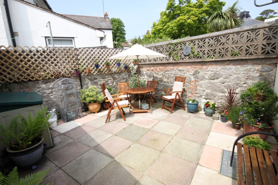 Priced To Sell! Former Guest House In Prime Location.