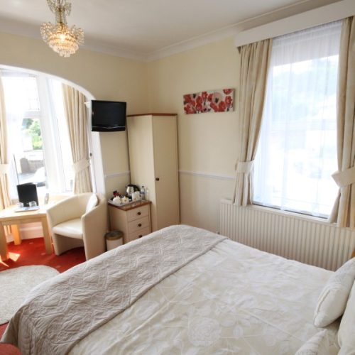 Guest house for sale in Torquay, Devon - Priced To Sell! Former Guest House In Prime Location.