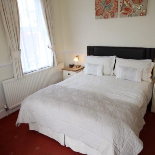 Guest house for sale in Torquay, Devon - Priced To Sell! Former Guest House In Prime Location.