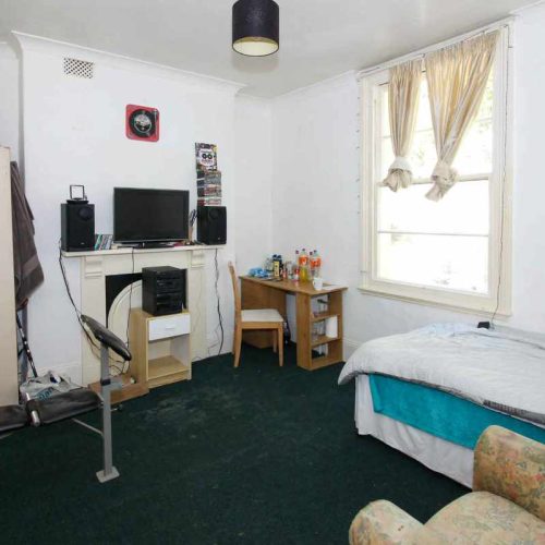 Development opportunity for sale in Torquay, Devon - An Ideal, turn-key HMO for sale