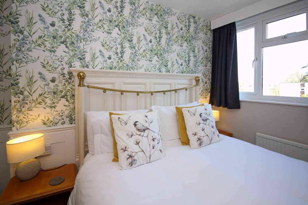 A Fantastic 11 Bedroom Guest House