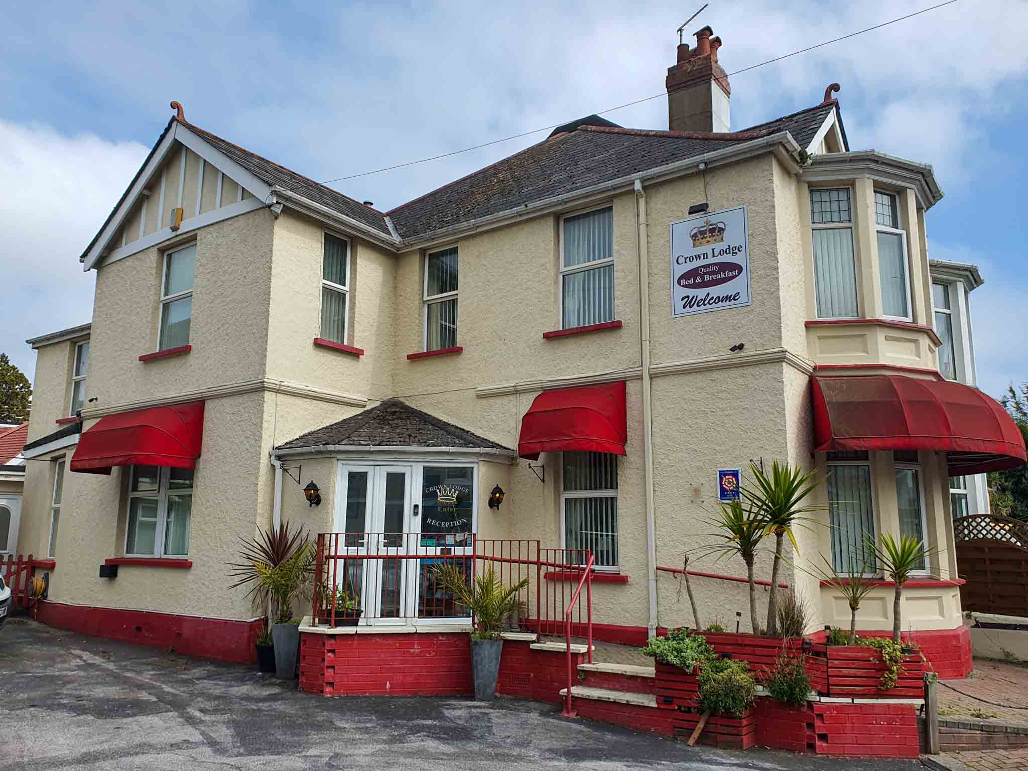 A Spacious Former Guest House in Prime Location