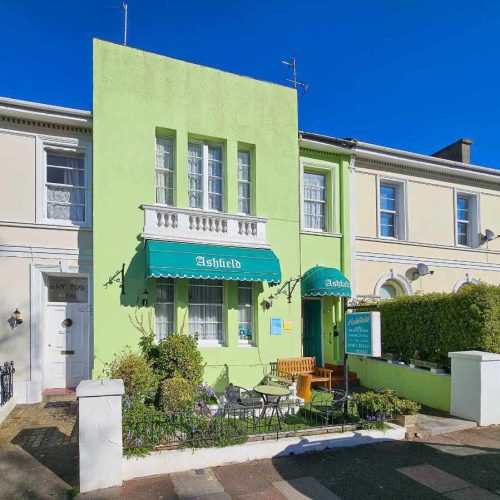 Hotel for sale in Torquay, Devon - A wonderfully located 6 en-suite bedroom Guest House
