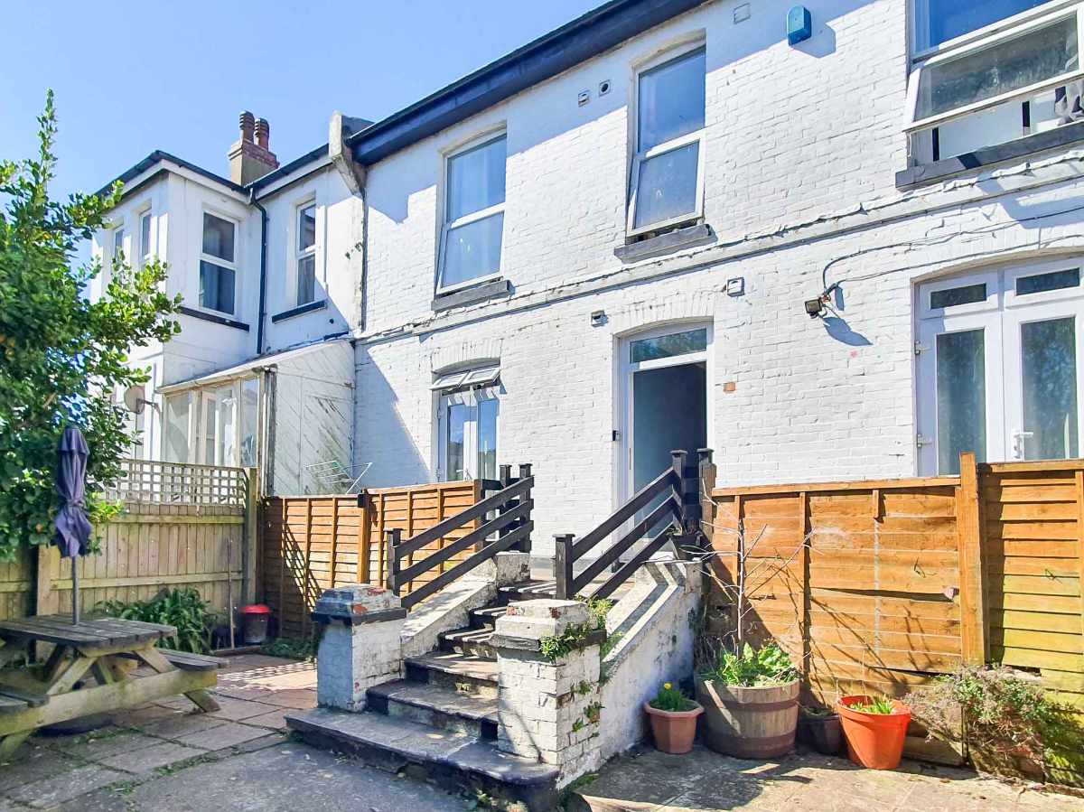 Investment property for sale in Paignton, Devon - A Spacious & Successful Semi-Detached HMO