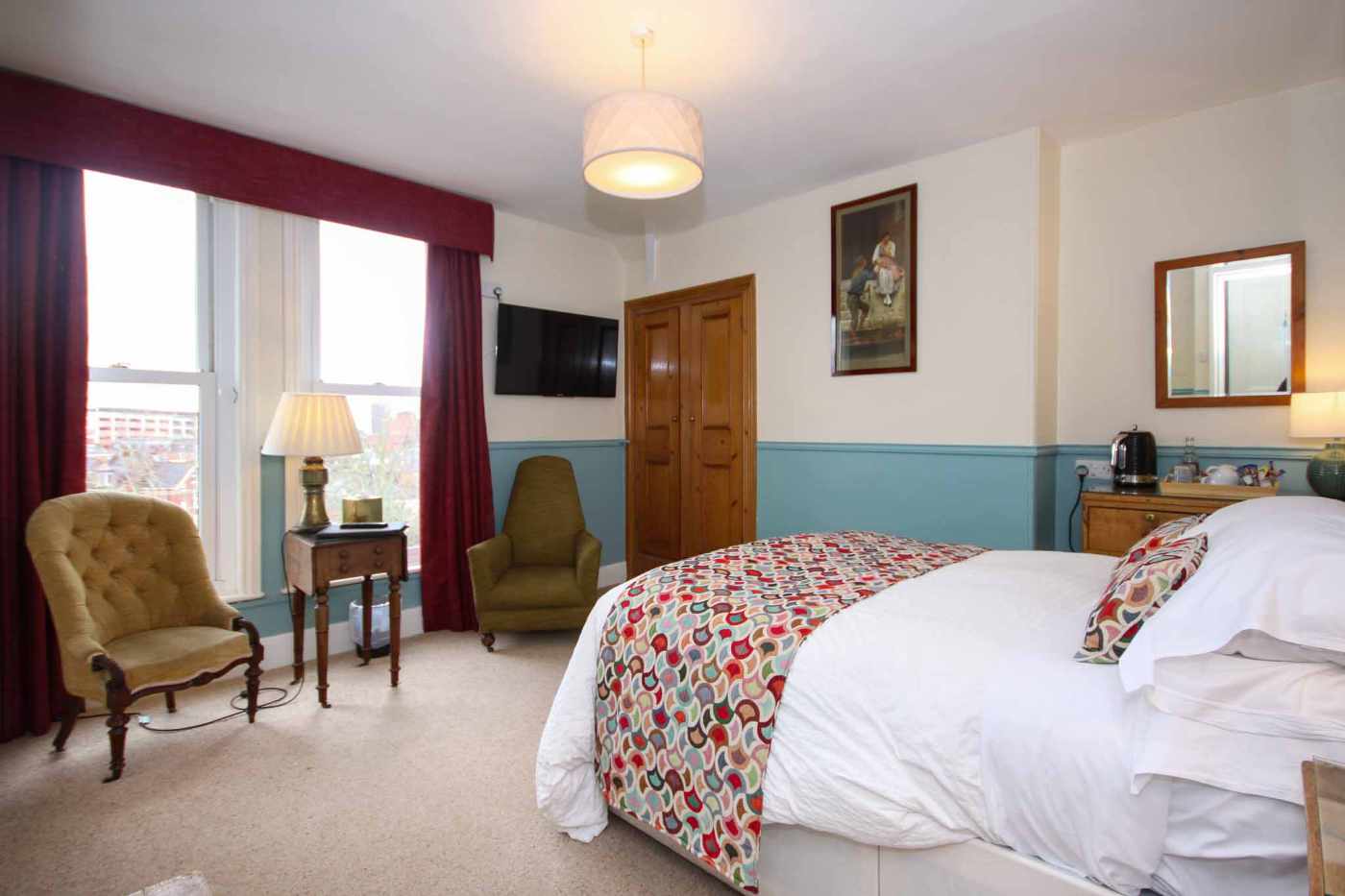 A Beautifully presented, former 8 letting unit guesthouse