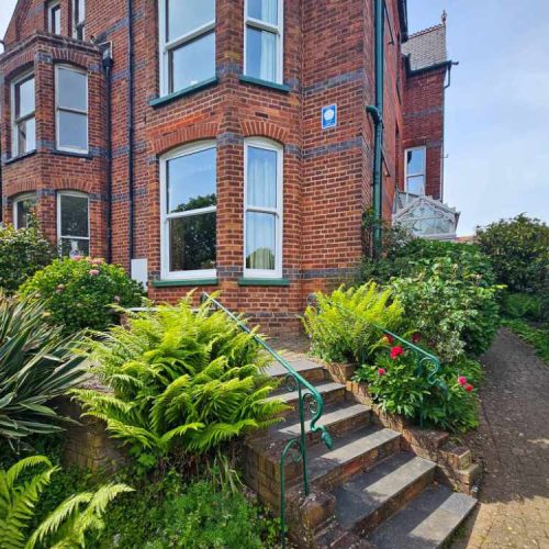 Hotel for sale in Exeter, Devon - A Beautifully presented, former 8 letting unit guesthouse