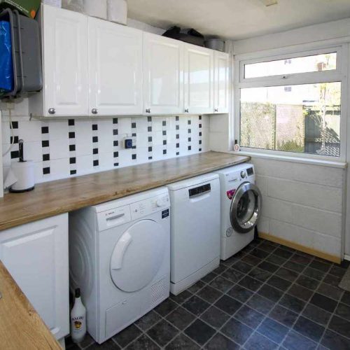 Hotel for sale in Paignton, Devon - A Beautifully Presented 7 en-suite bedroom guest house