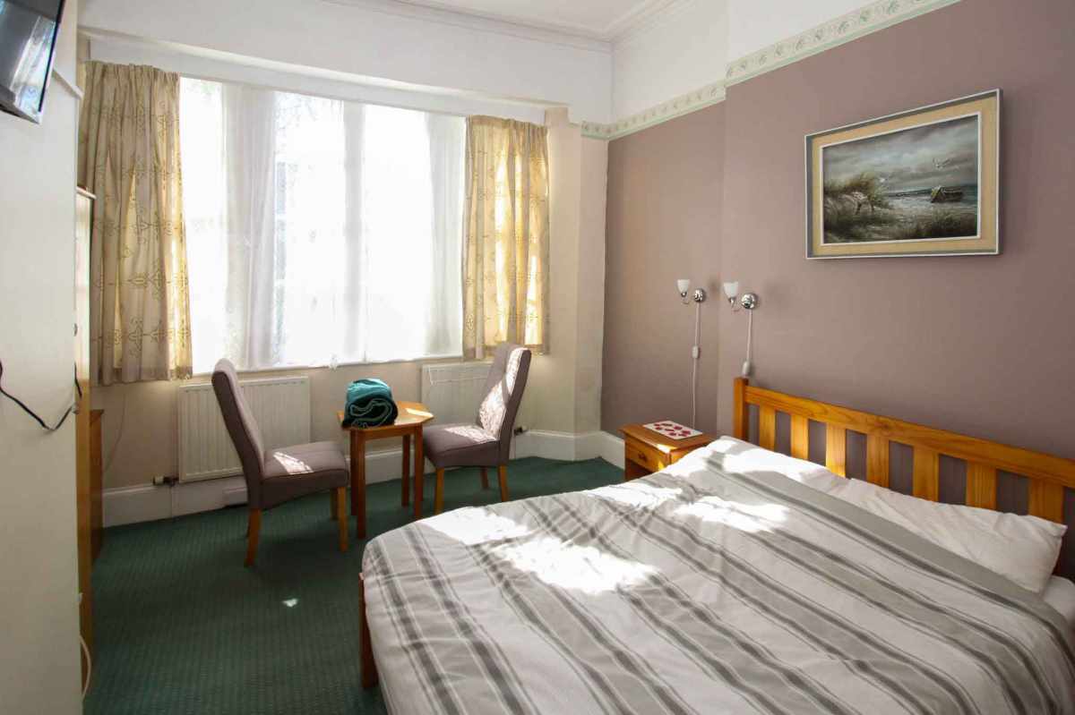 A wonderfully located 6 en-suite bedroom Guest House