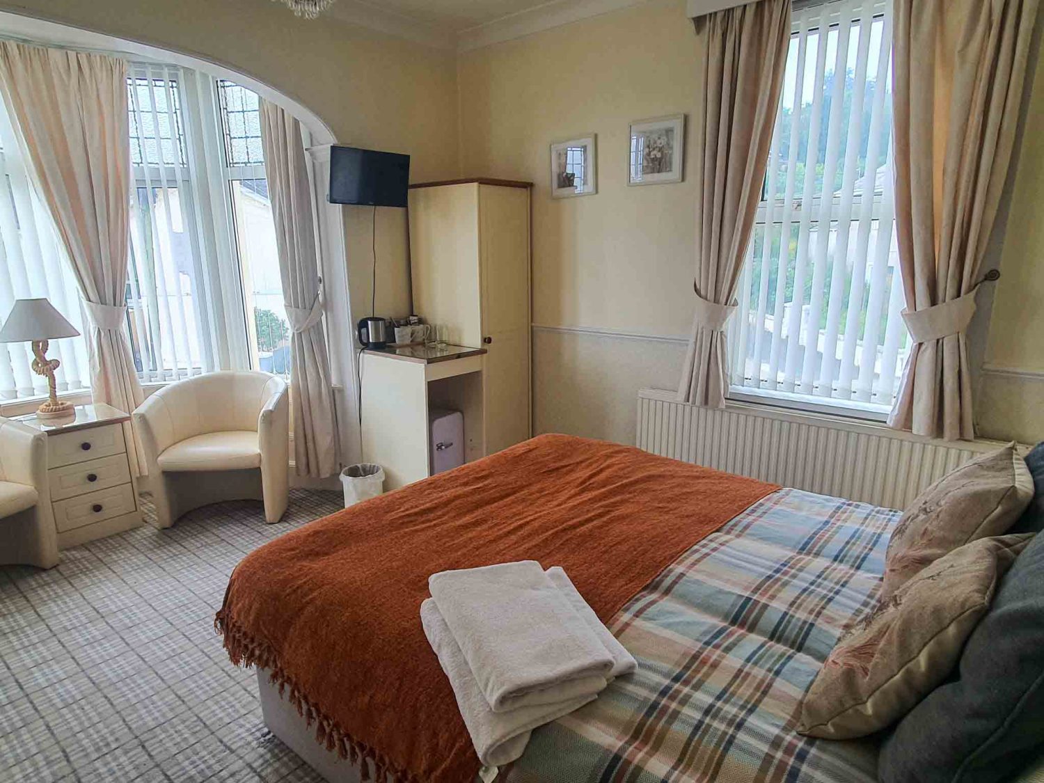 Hotel for sale in Torquay, Devon - A Spacious Former Guest House in Prime Location