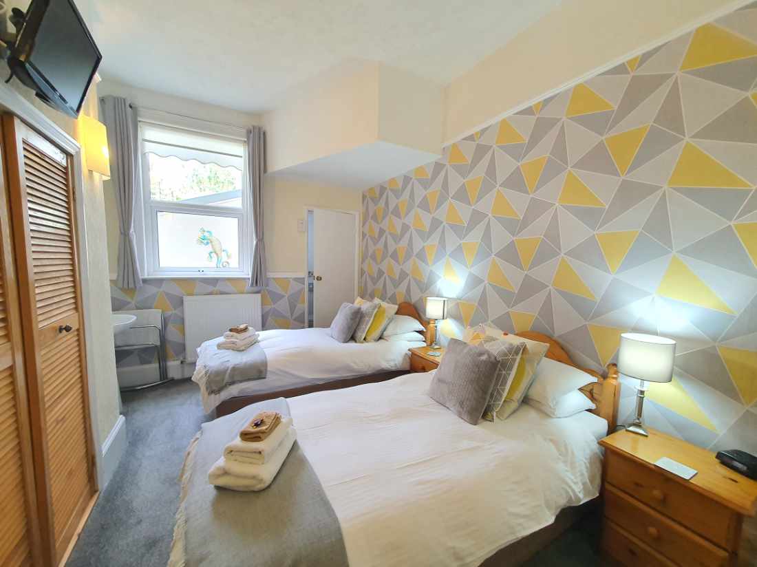 Commercial property for sale in Torquay, Devon - A Beautiful Victorian 10 bedroom family home