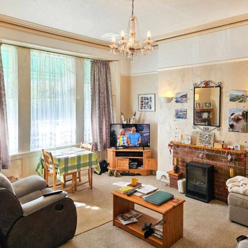 Hotel for sale in Torquay, Devon - A wonderfully located 6 en-suite bedroom Guest House