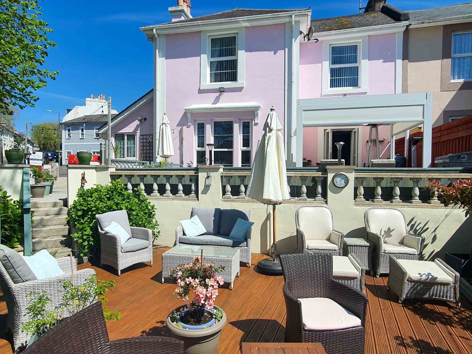 Hotel for sale in Torquay, Devon - A Stunning Guest House for Sale in a Prime Location