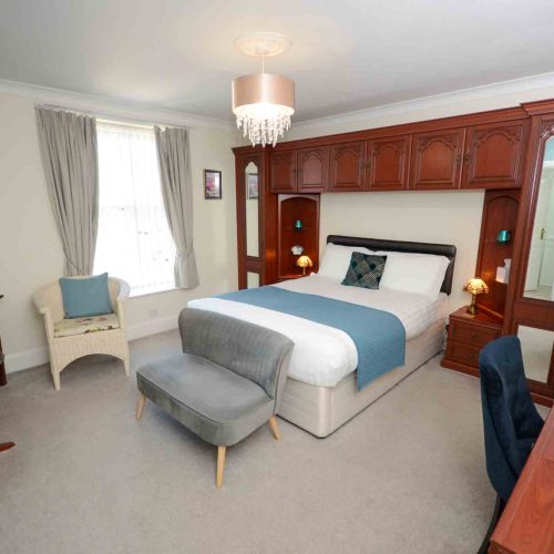 Hotel for sale in Torquay, Devon - A Stunning Guest House for Sale in a Prime Location