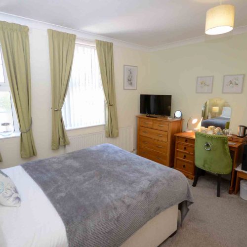 Hotel for sale in Torquay, Devon - A Stunning Guest House for Sale in a Prime Location