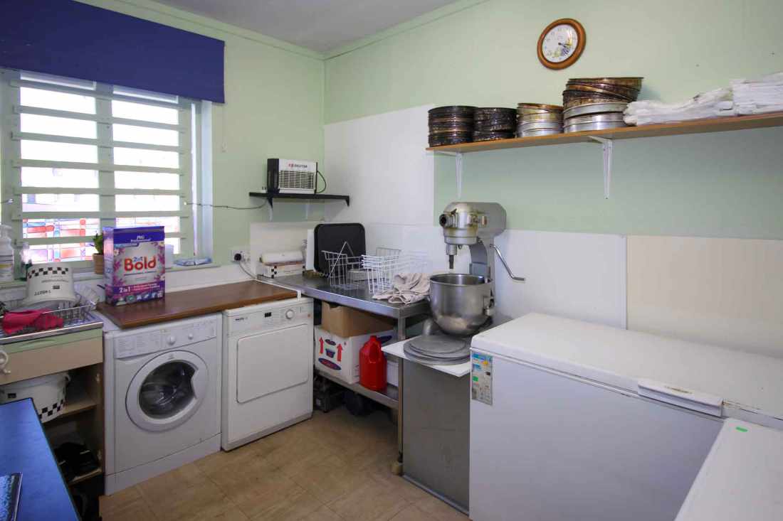 A Prime Positioned, High-Street café / take-away Business for sale