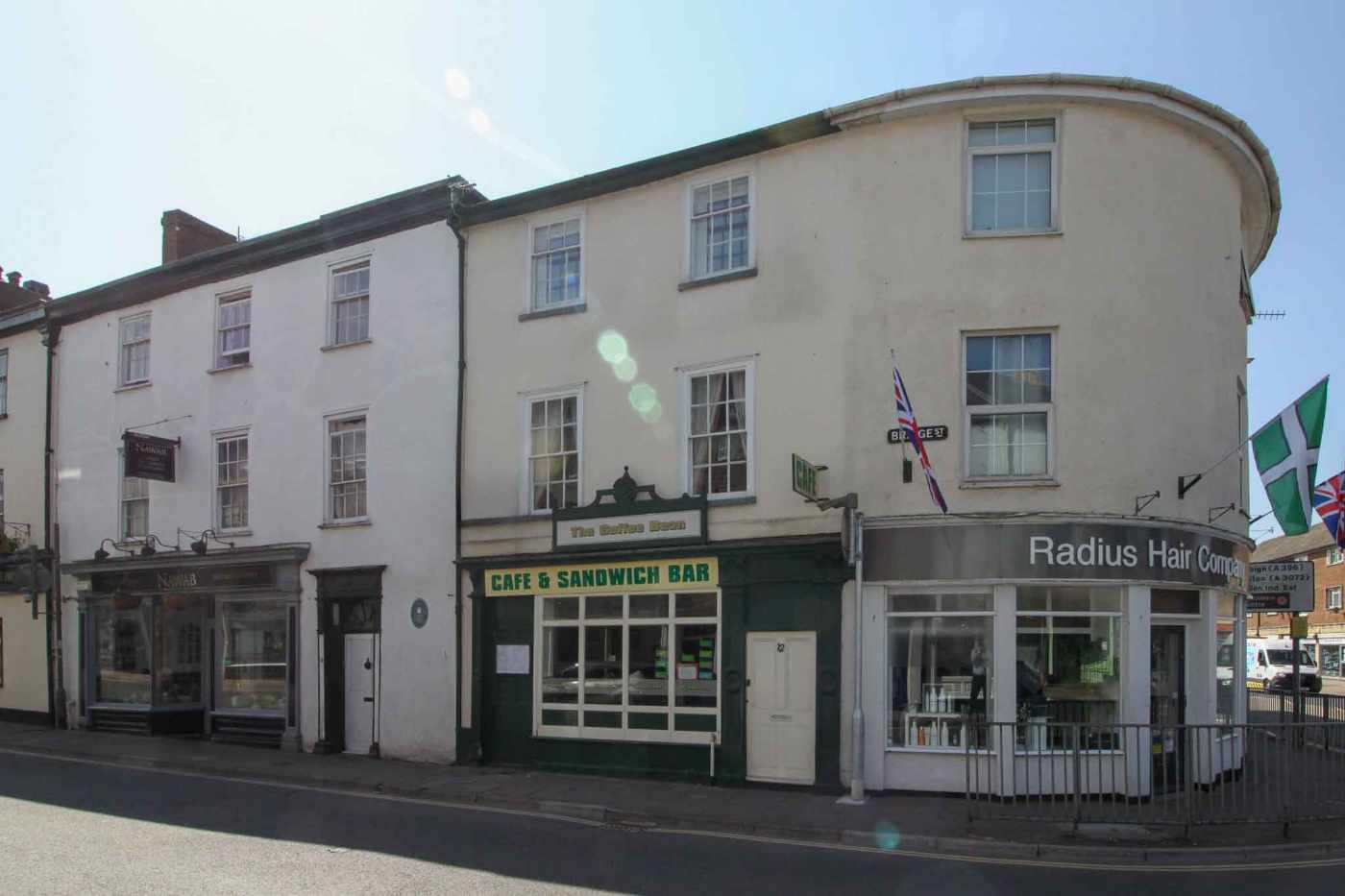 Restaurant for sale in Tiverton, Devon - A successful café with a 3 bedroom apartment for sale