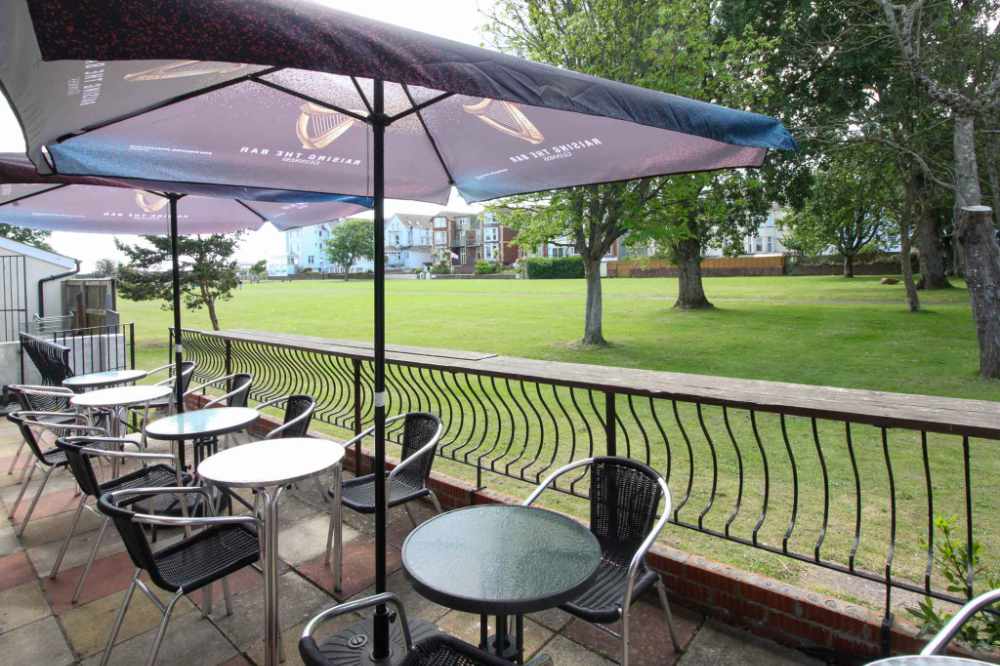 A fantastic turnkey, licensed Gastro Bar & Grill